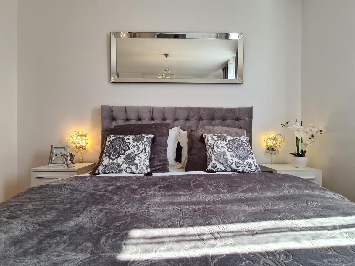Luxurious Majda, 2 Bathrooms And Free Parking Apartamento
