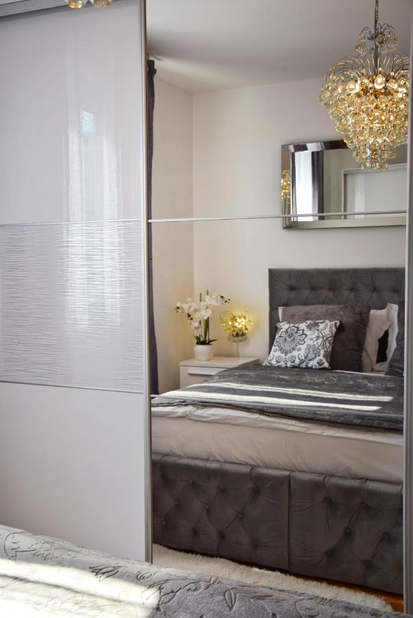 Apartamento Luxurious Majda, 2 Bathrooms And Free Parking Split